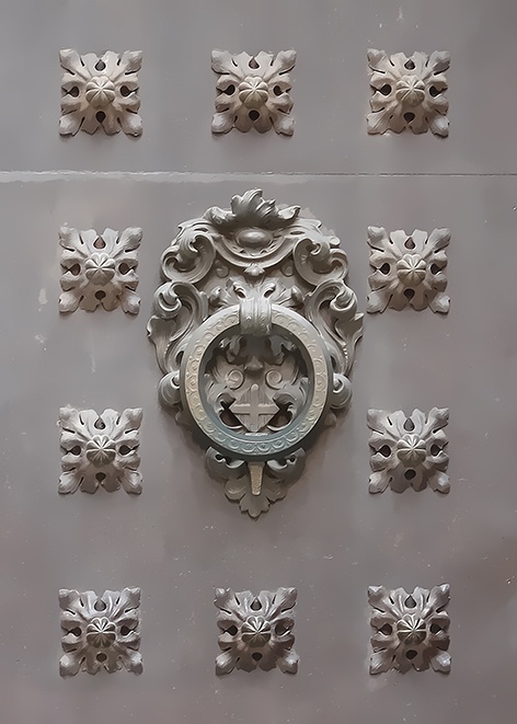 Ornaments (detail Ciutat Vella door in Barcelona)
