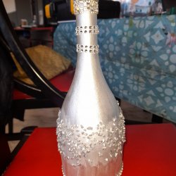 Botella decorada