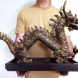 Escultura Dragón Muschu