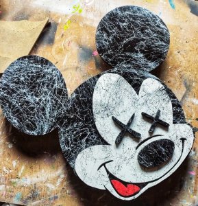 Mickey Mouse x Kaws "marble look"