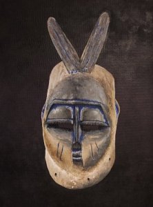 Máscara africana zoomórfica de Bini, Nigeria .jpg