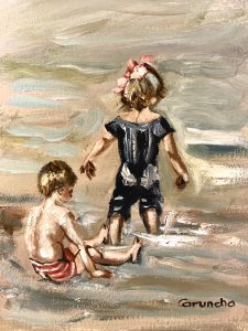 Dos niños en el mar