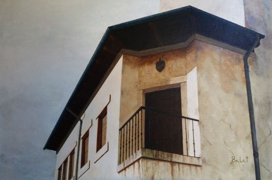 Pradoluengo. Balcony in corner