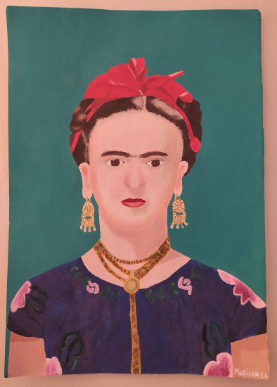 Frida Kahlo posa